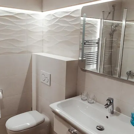 Silvia 斯祖贝莱克