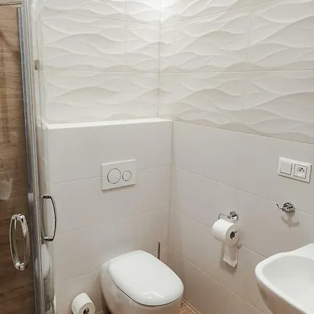 Silvia 斯祖贝莱克